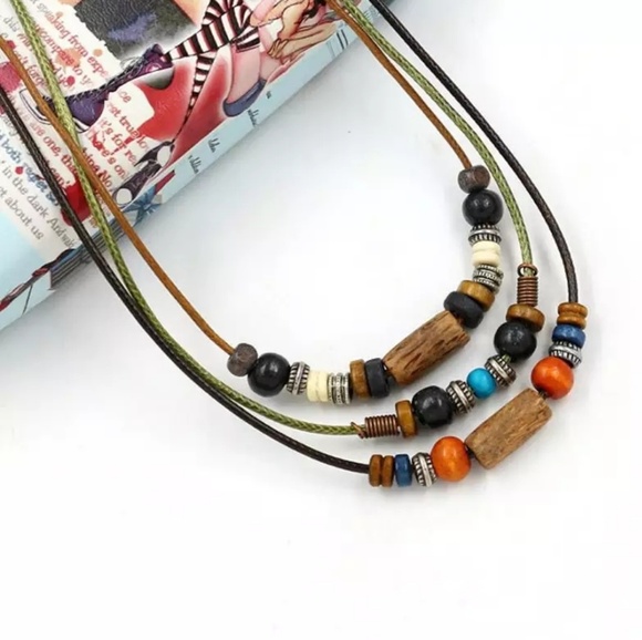 😍🆕️Multi layered beaded boho necklace - Picture 2 of 5